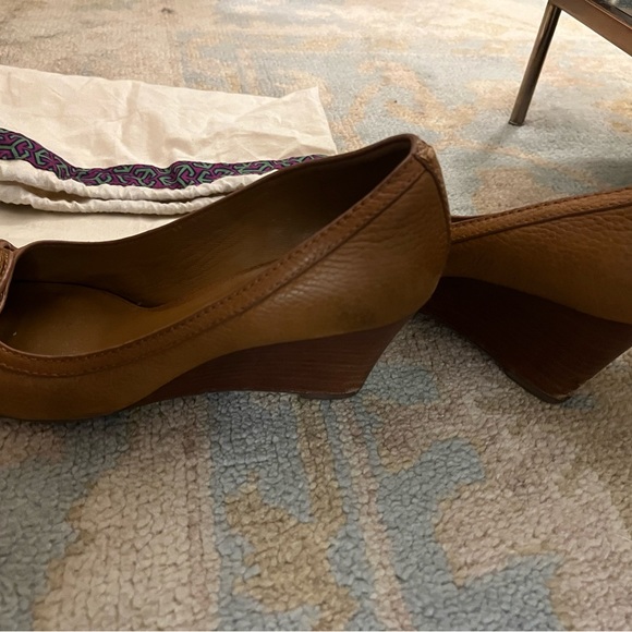 Tory Burch Amanda Wedges - Picture 4 of 4